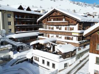 02. Catered chalet Tirolerhof Serfaus Aanzicht