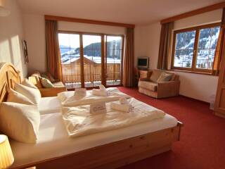 05 v2. Catered chalet Kelle Fiss Tweepersoonskamer met balkon