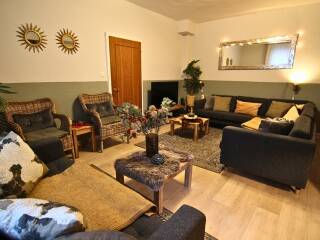 09. Catered chalet Hans Ski Arlberg Woonkamer