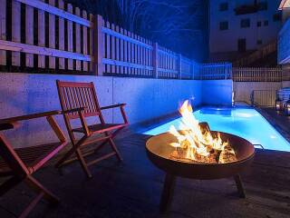 14.1 Catered chalet Cirrus Sankt Anton Zwembad en kampvuur