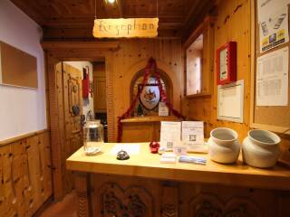 21. Catered chalet Tirolerhof Apart Serfaus Receptie